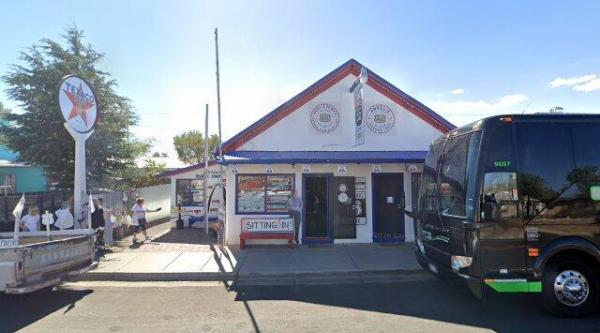 Angel & Vilma Delgadillo's Original Route 66 Gift Shop