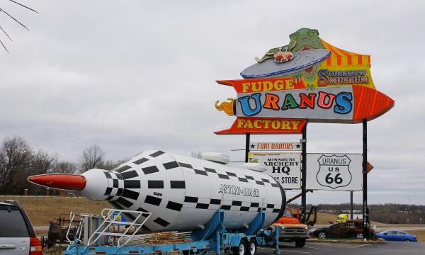 Uranus Missouri Towne Center
