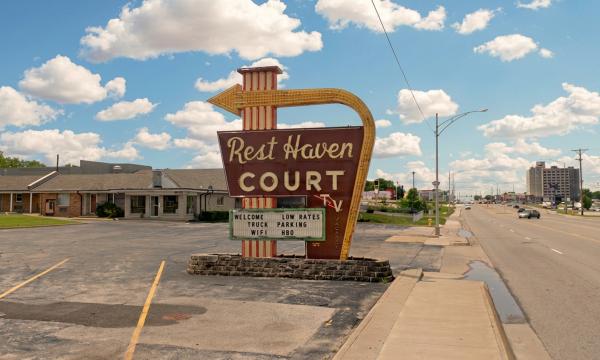 Rest Haven Court Motel Sign