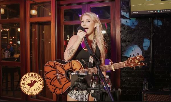 Sarah Diamond Music Live @ Mi Torito