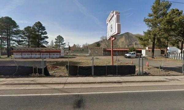 El Pueblo Motor Inn