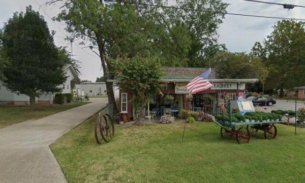 Eisler Brothers Old Riverton Store Signage