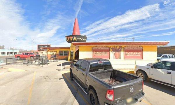 La Cita Sign & Sombrero
