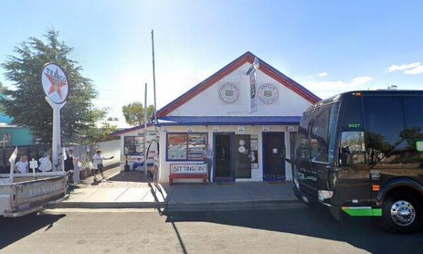 Angel & Vilma Delgadillo's Original Route 66 Gift Shop