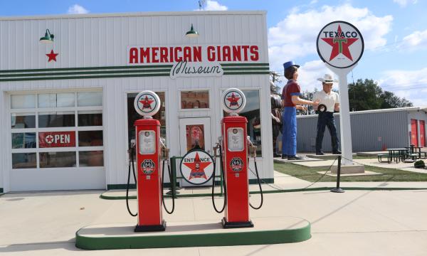 American Giants Museum