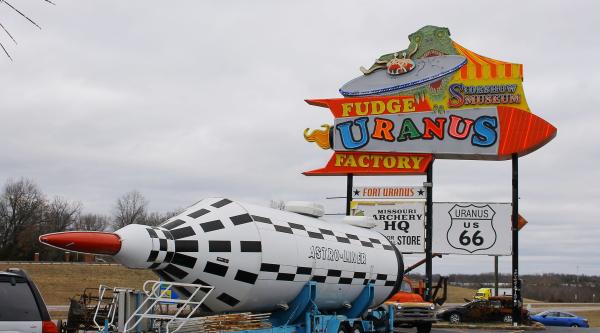 Uranus Missouri Towne Center