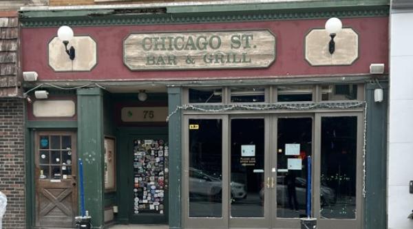 Chicago Street Pub