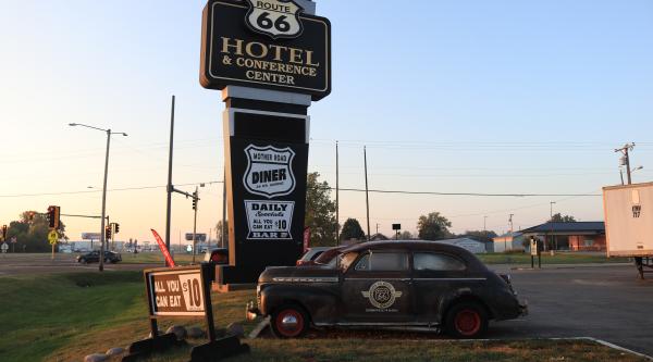 Route 66 Hotel & Conference Center