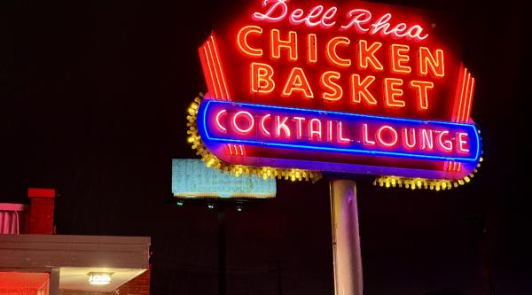 Dell Rhea's Chicken Basket