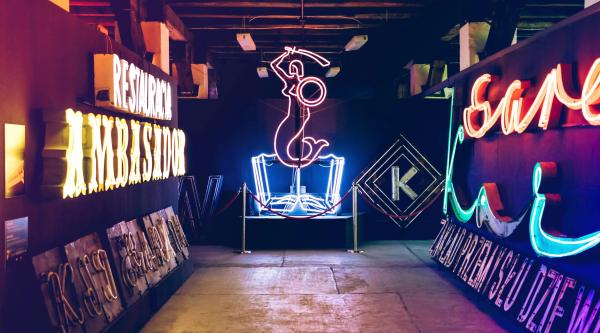 Neon Museum of Saint Louis