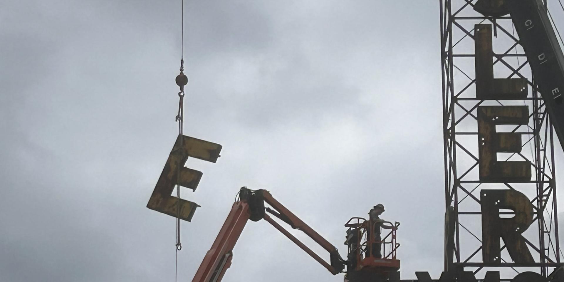 CHRYSLER TOWER "Lights On" Festival