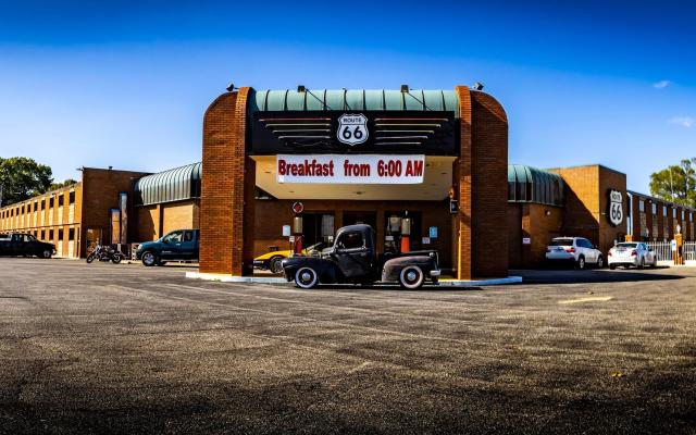 Route 66 Hotel & Conference Center