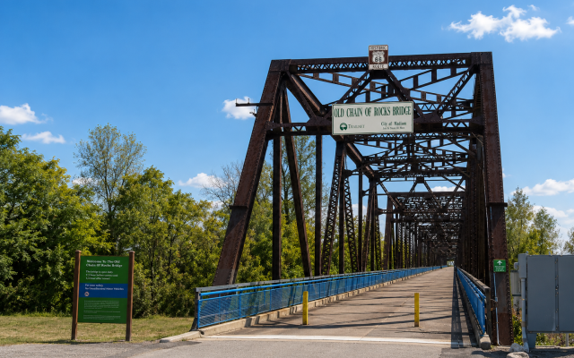 Old Chain of Rocks Bridge