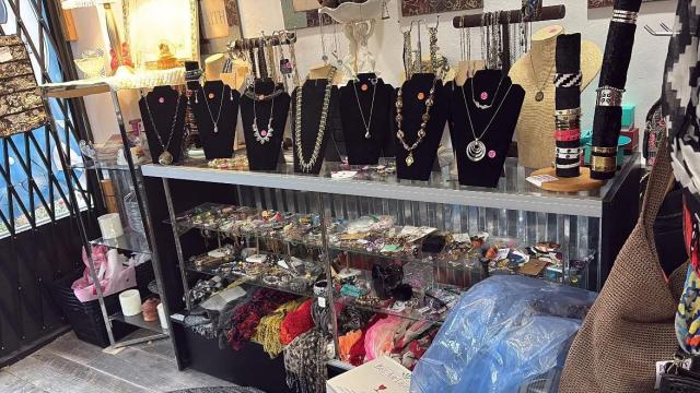 Poooh’s New and Bearly Used Resale Shop