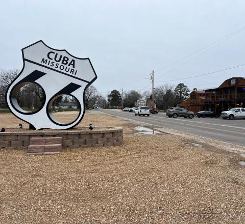 Cuba Route 66 Shield Monument