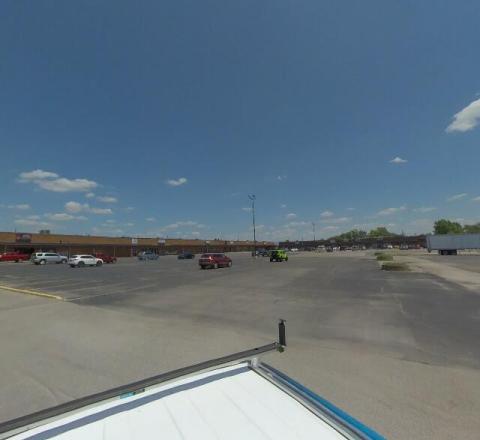 Carlinville Plaza