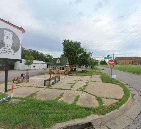 Owl Court