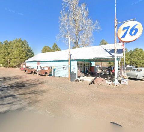Parks in the Pines General Store