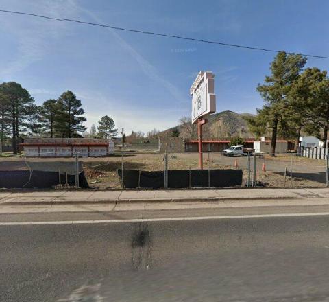 El Pueblo Motor Inn