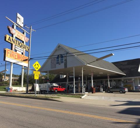 Totem Pole Trading Post