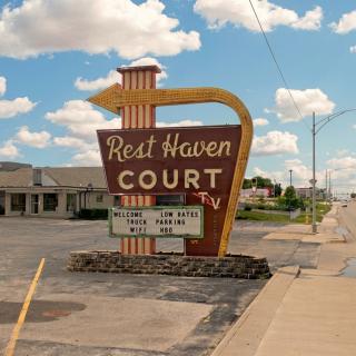 Rest Haven Court Motel Sign